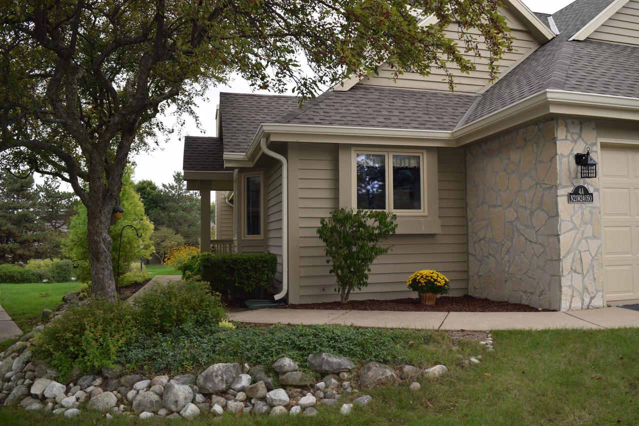 N21W24050 Garden Cir. #4A, Pewaukee, WI 53072