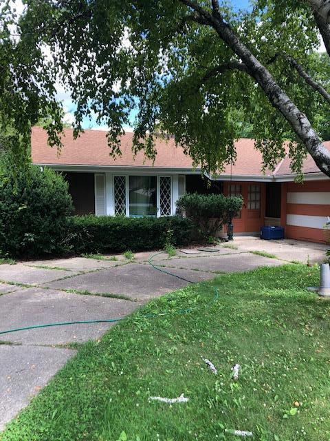 4990 S Menard Dr., New Berlin, WI 53151