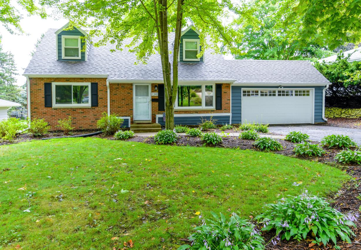 1341 E Roberta Ave., Waukesha, WI 53186