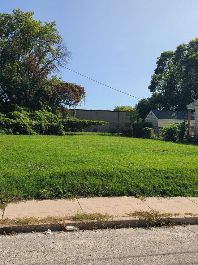 1135 Frederick St., Racine, WI 53405