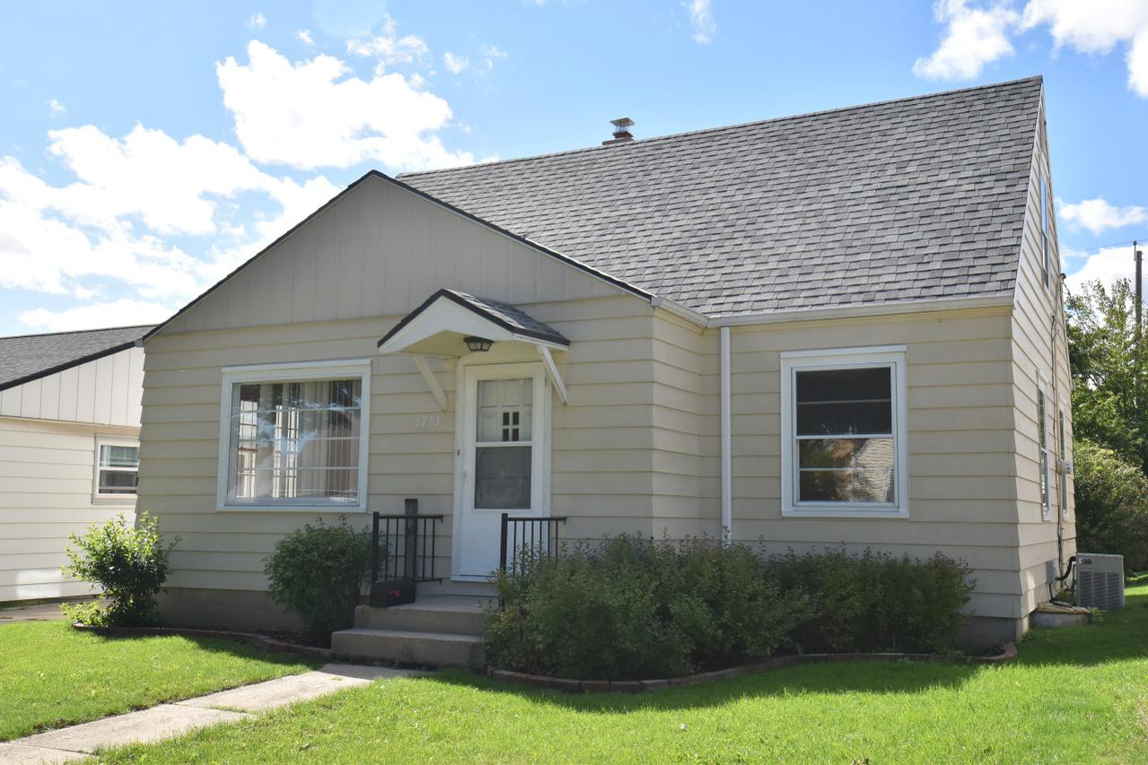 3751 S 21st St., Milwaukee, WI 53221