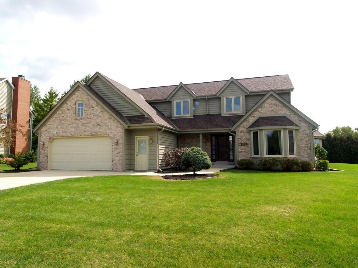 5730 S Timber Ridge Dr., New Berlin, WI 53151