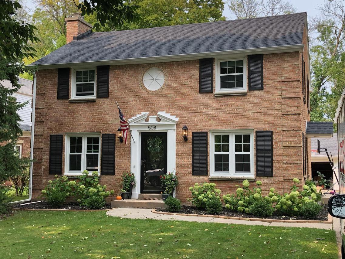 508 E Community Pl, Fox Point, WI 53217