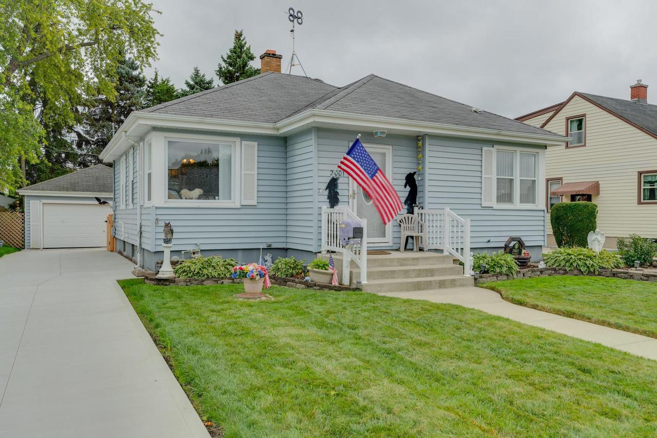 2001 31st  St., Kenosha, WI 53140