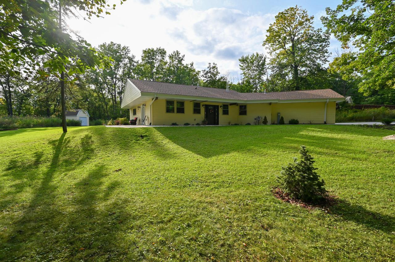 421 W Uncas Ave., Milwaukee, WI 53207