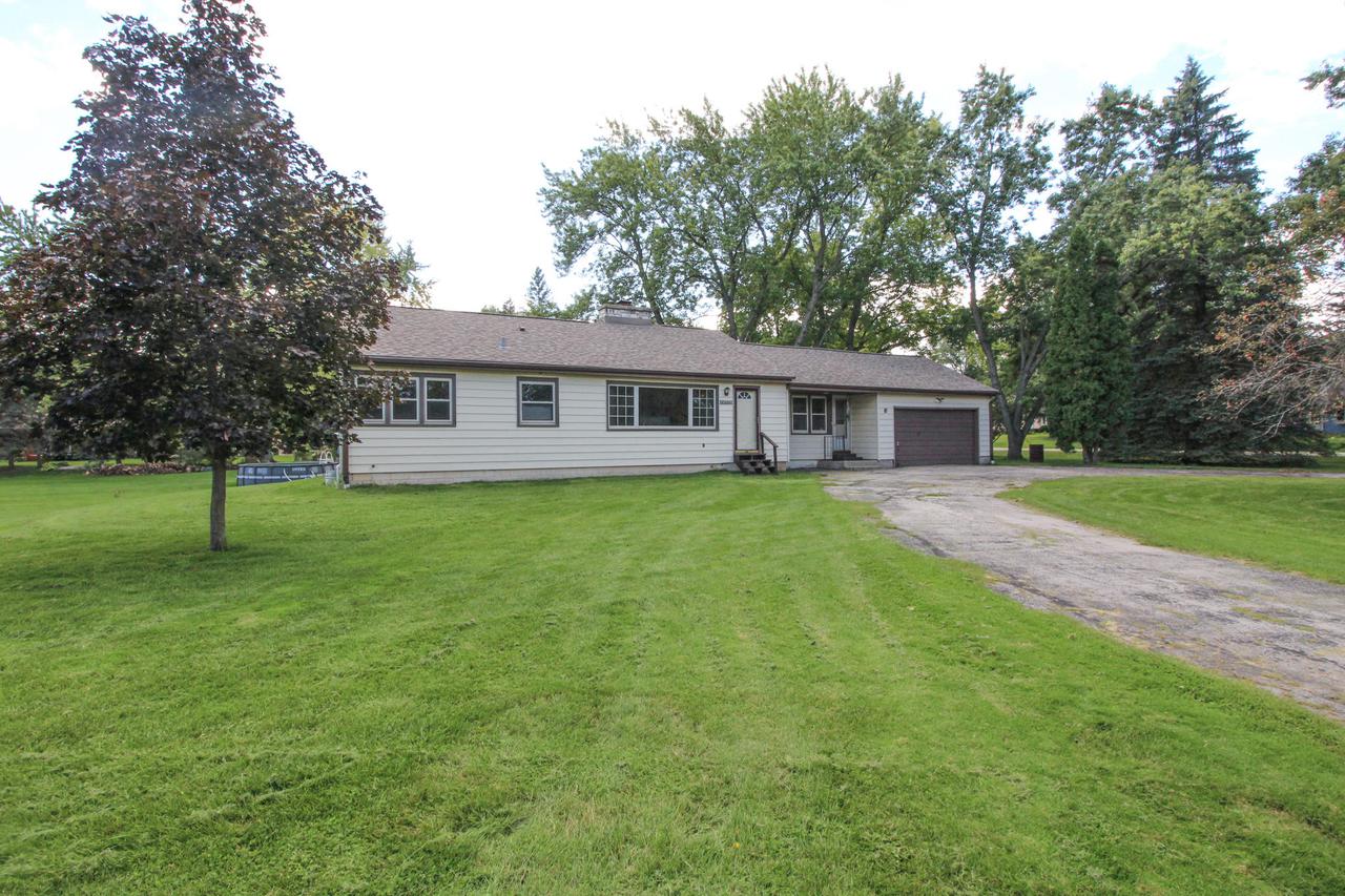14325 Woodland Pl., Brookfield, WI 53005