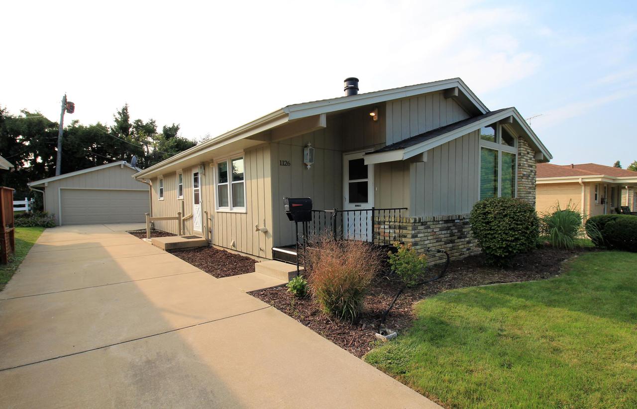 1126 Virginia St, Racine, WI 53405