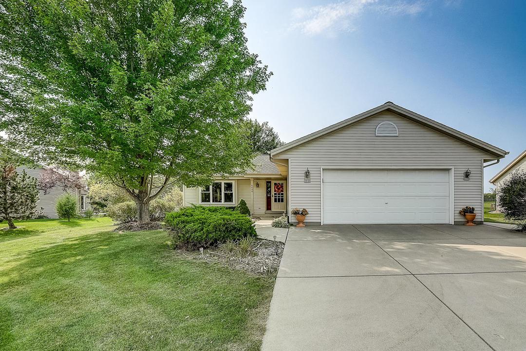 6644 Bobolink Rd., Caledonia, WI 53108