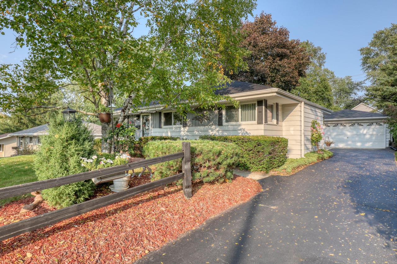 1435 S Grand Ave, Waukesha, WI 53189