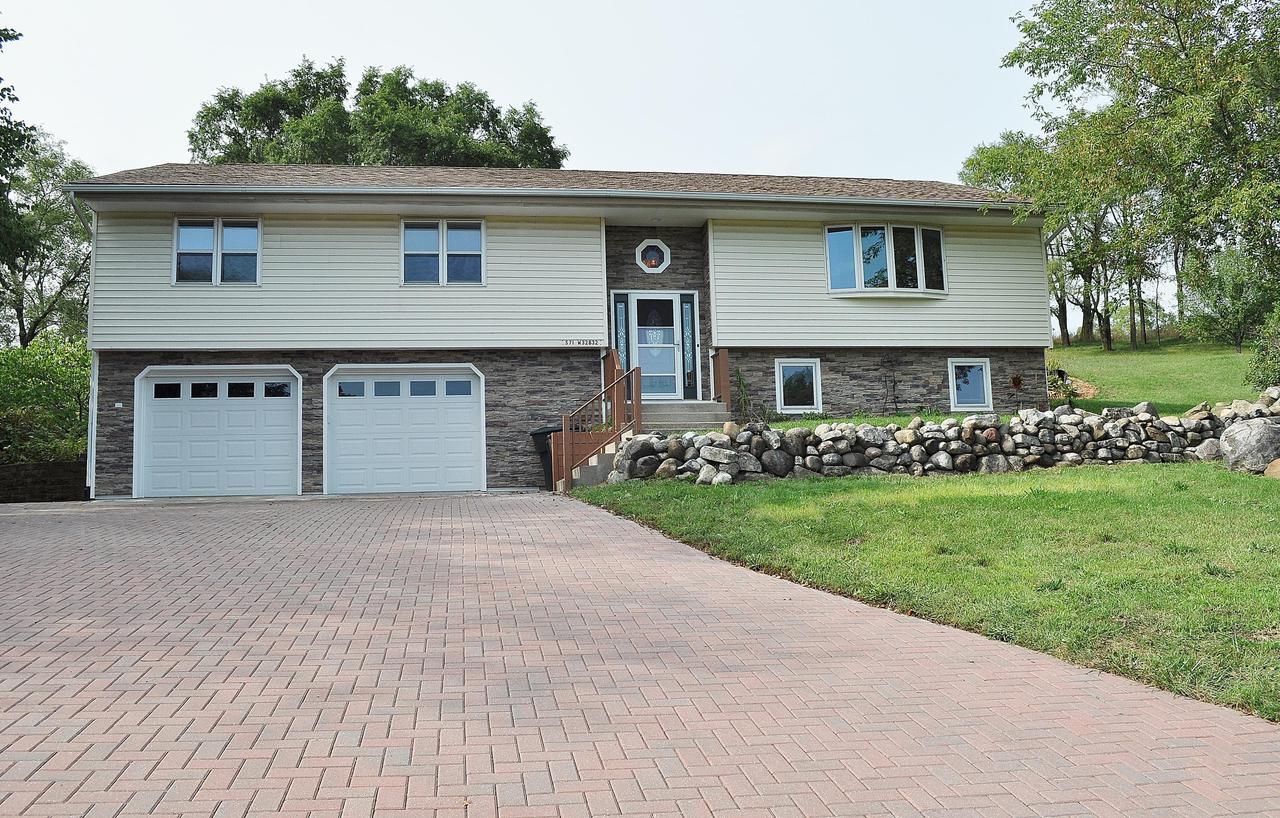 S71W32832 Tower Hill, Mukwonago, WI 53149
