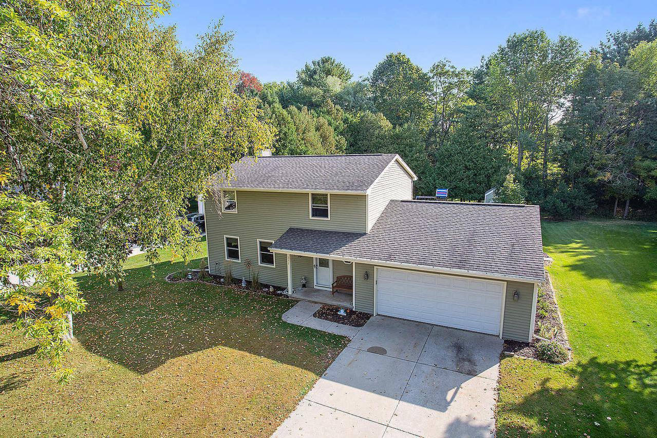 211 Harvest Ct., Manitowoc, WI 54220