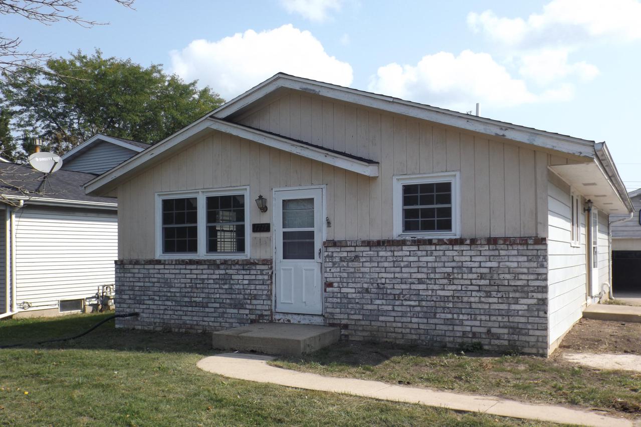 1711 Monroe Ave., Racine, WI 53405