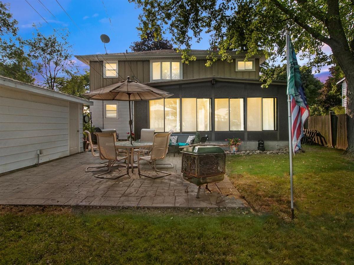 5776 S Honey Creek Dr., Milwaukee, WI 53221