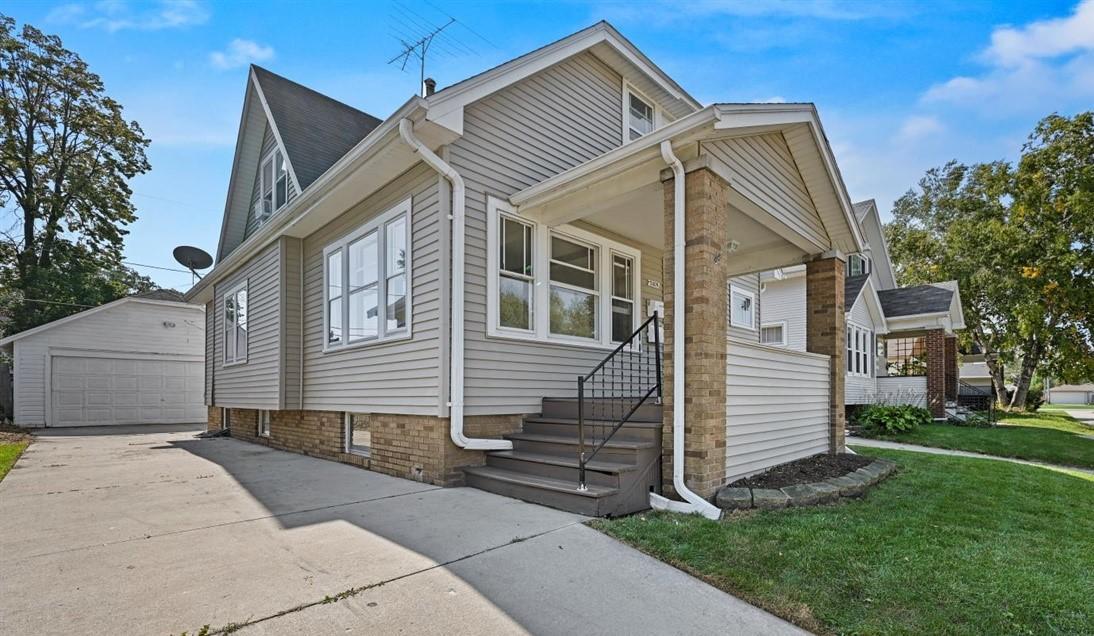 3009 Bate St., Racine, WI 53403