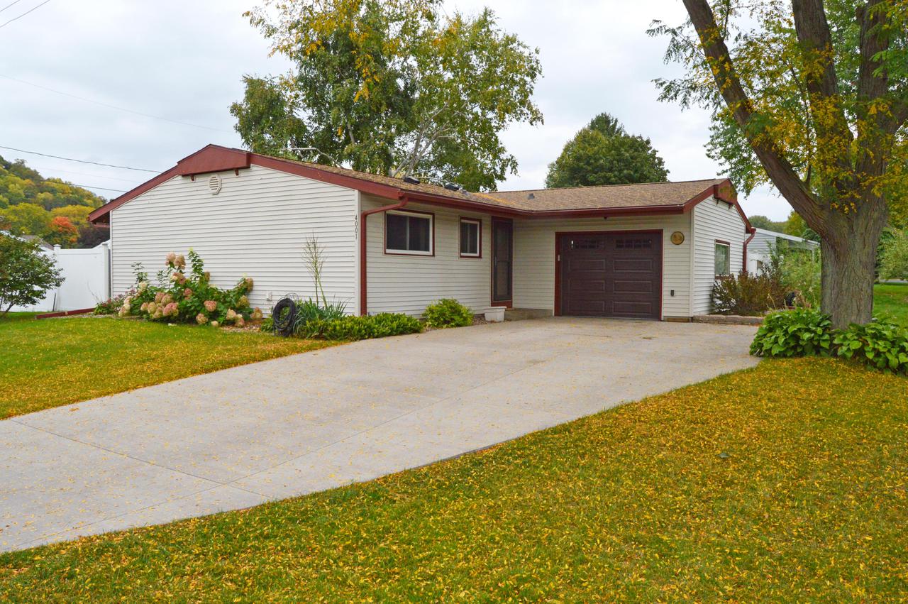 4001 Brookside Ln, Shelby, WI 54601
