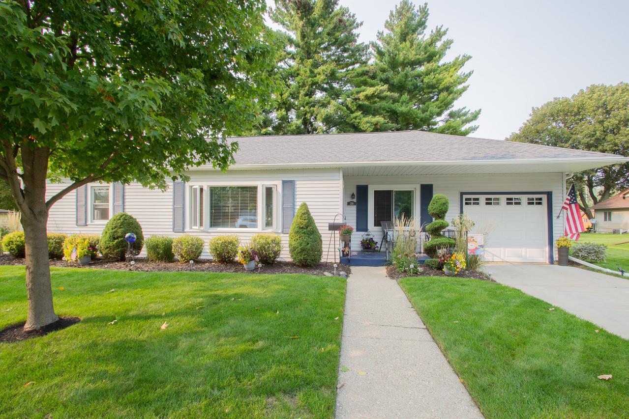 218 William St., Watertown, WI 53094