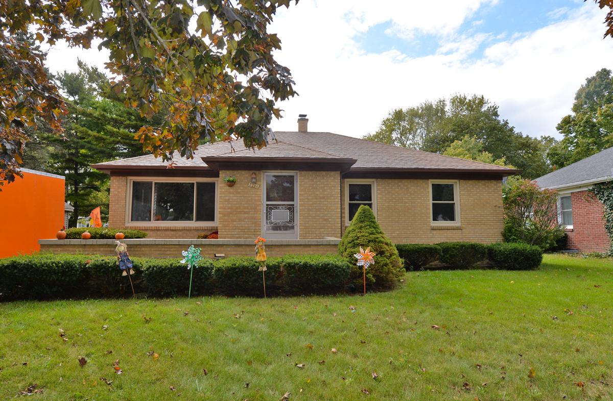 2704 James Blvd., Racine, WI 53403