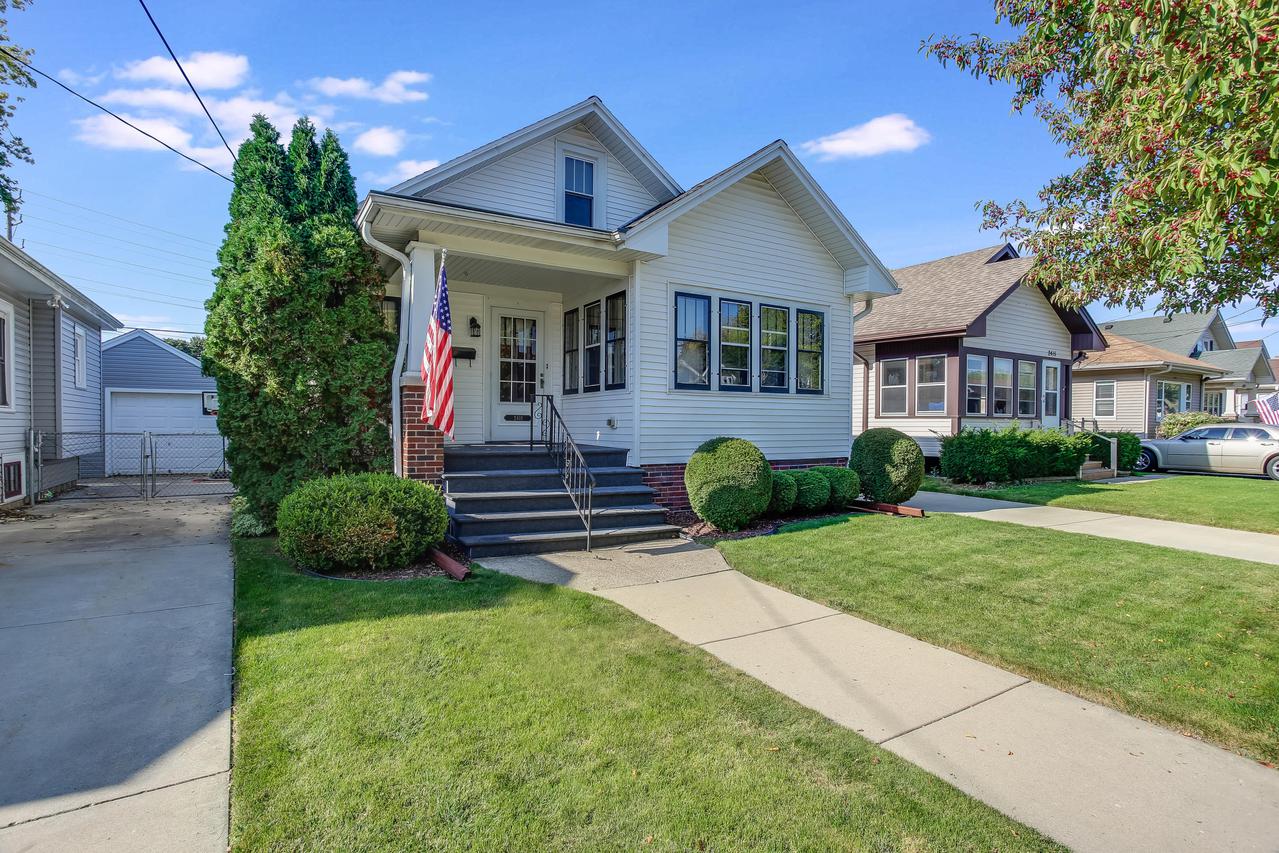 2411 Jerome Blvd., Racine, WI 53403