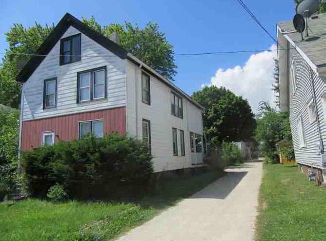 5016 18th Ave, Kenosha, WI 53140