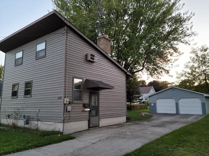 2109 Van Buren St., New Holstein, WI 53061