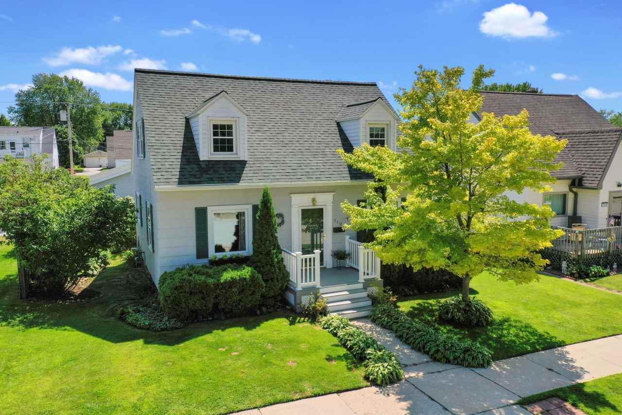 710 Cleveland Ave., Algoma, WI 54201