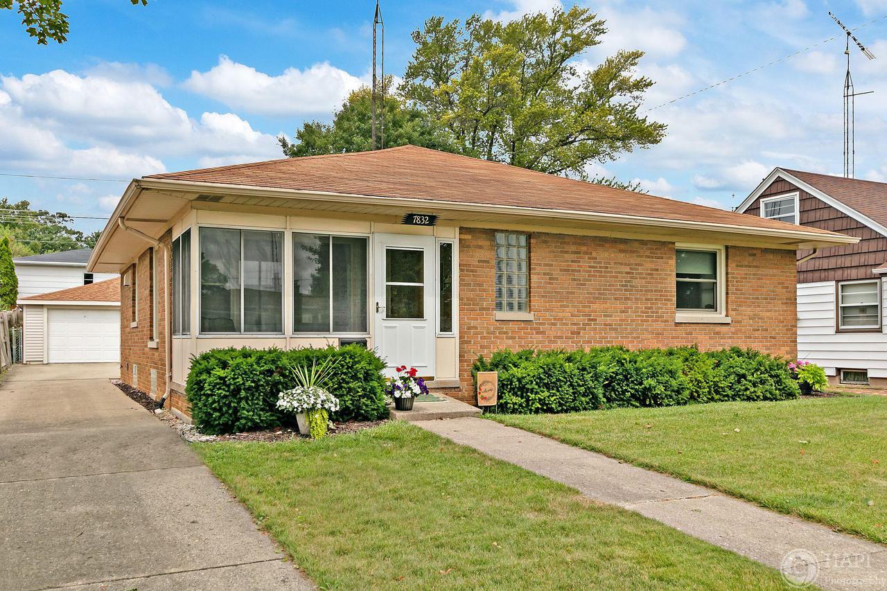 7832 38th Ave, Kenosha, WI 53142