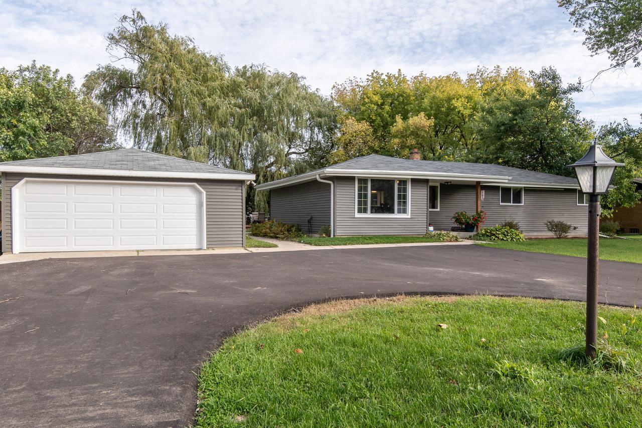 3178 S 146th St., New Berlin, WI 53151