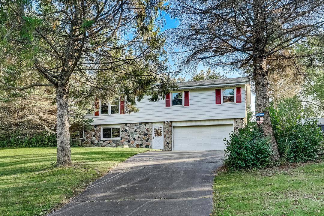 S79W32651 Sugden Rd., Mukwonago, WI 53149