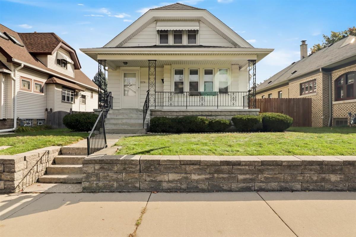 3270 S 10th St., Milwaukee, WI 53215