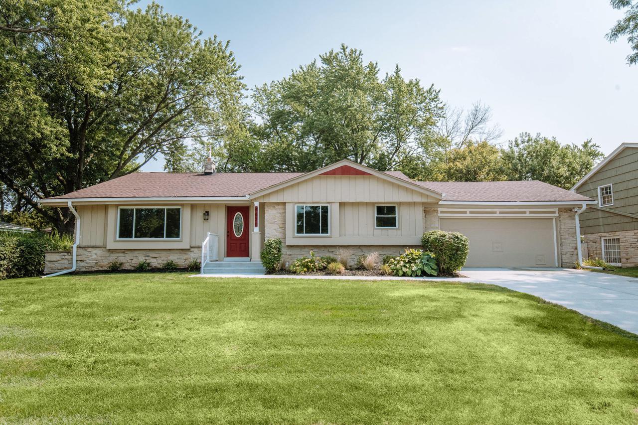 4630 N 109th St., Wauwatosa, WI 53225