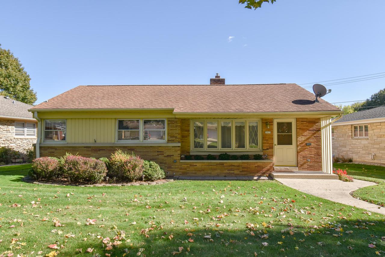 5915 W Fillmore Dr., West Allis, WI 53219