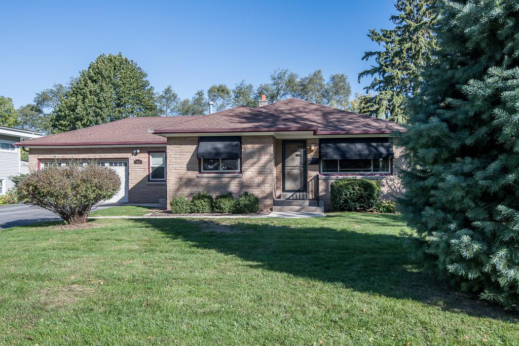 S21W23068 Hillside Dr., Waukesha, WI 53188