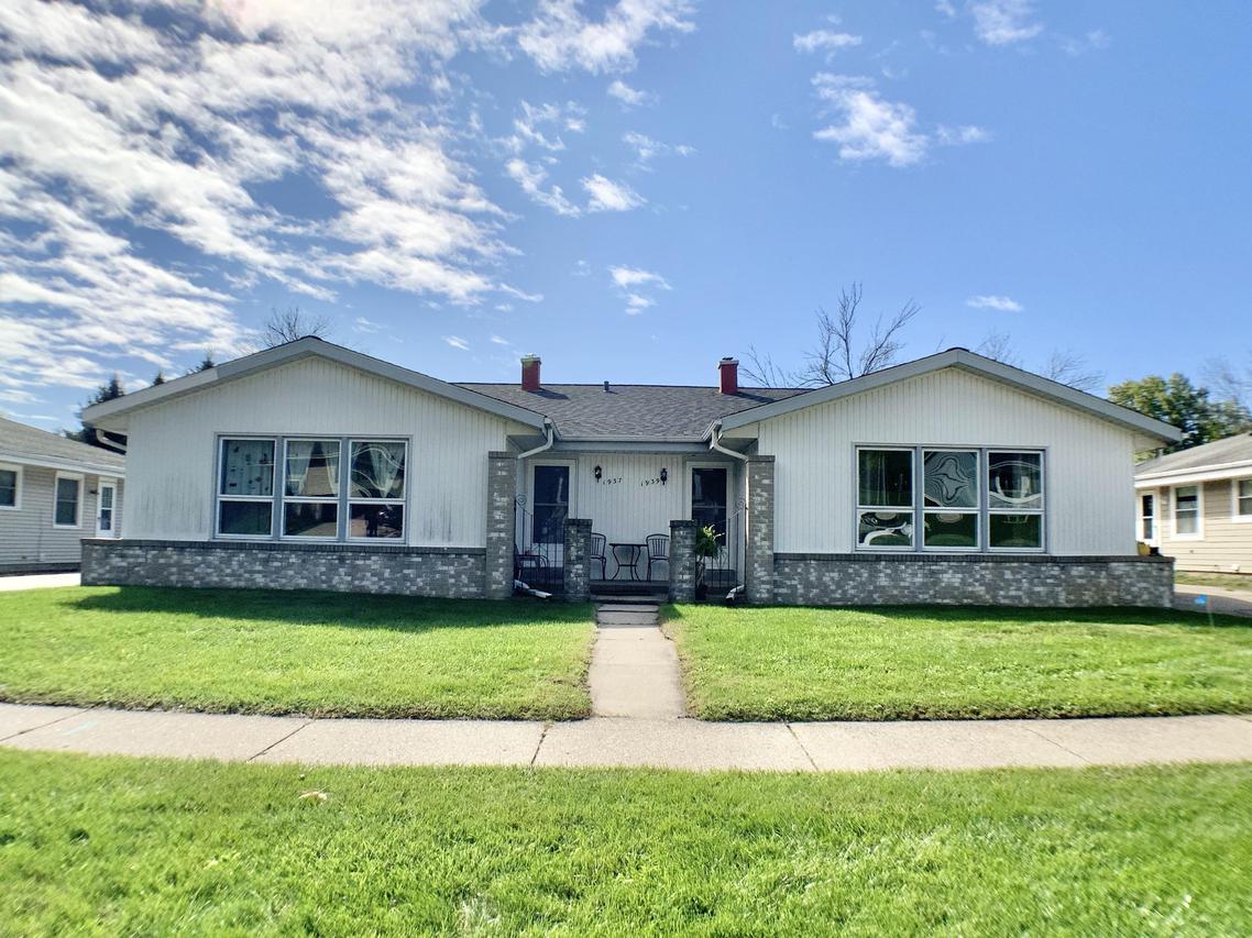 1937 Madison St. #1939, Waukesha, WI 53188