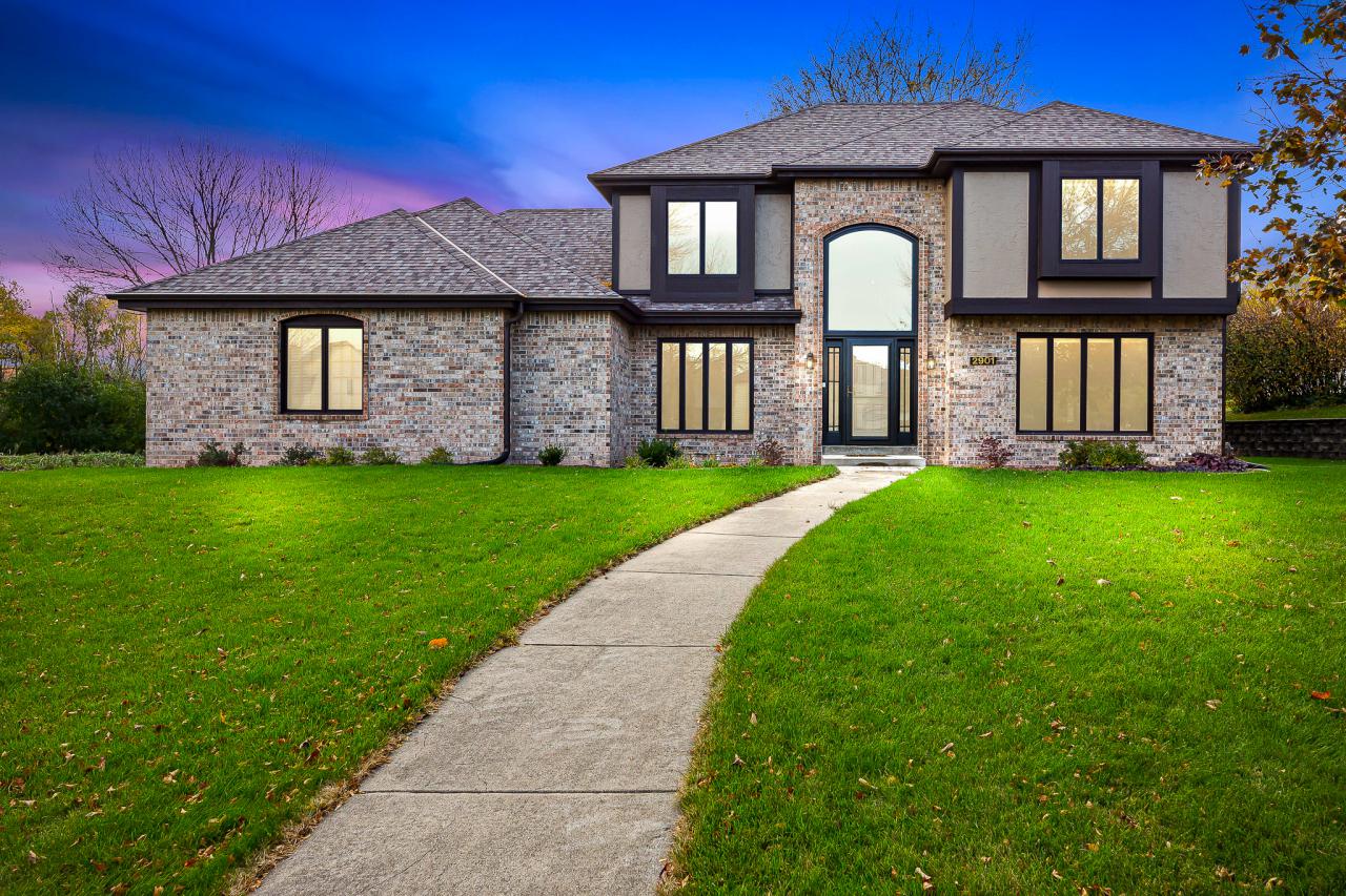 2901 Brendon Way, Waukesha, WI 53188