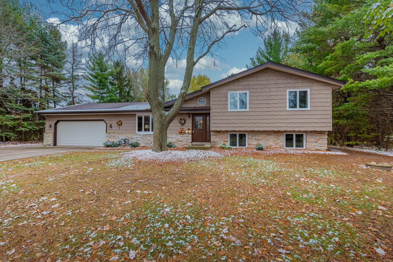 6165 Marshview Ct., Addison, WI 53027