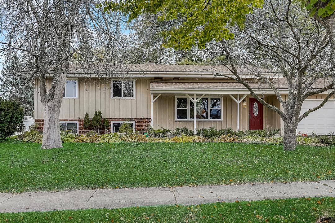 787 Sheridan Dr., West Bend, WI 53095