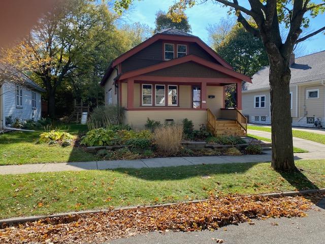 6917 Terrace Ct., Wauwatosa, WI 53213