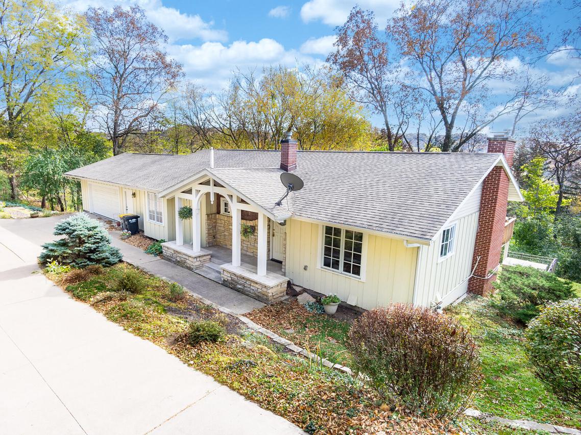 N1955 Hickory Ln., Shelby, WI 54601
