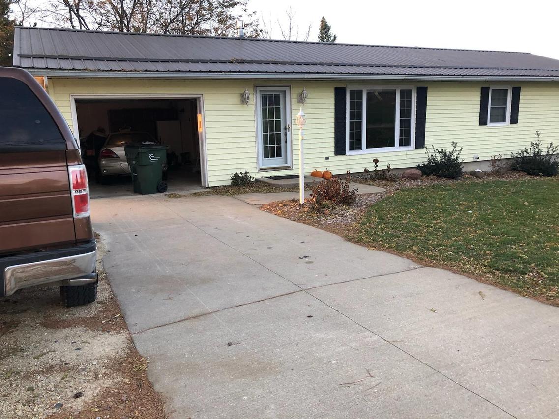 193 West St., Mount Sterling, WI 54645