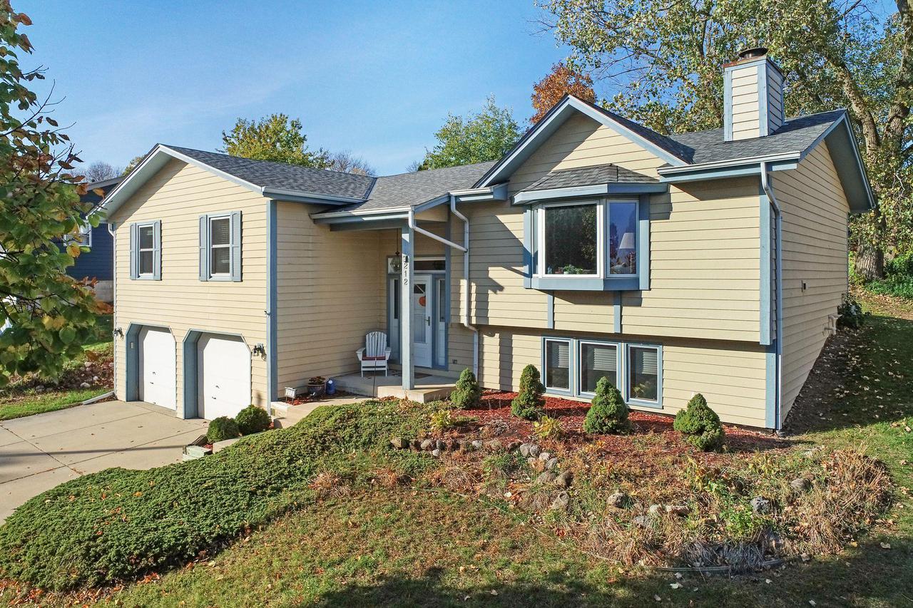 212 Cambridge Ave., Waukesha, WI 53188