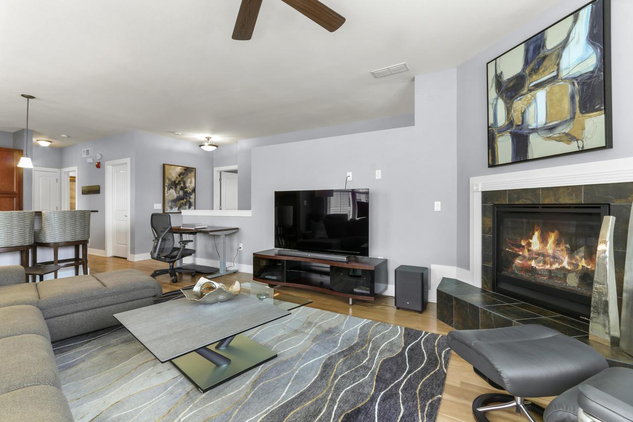 1030 Crane Ct. #40-16, Geneva, WI 53147