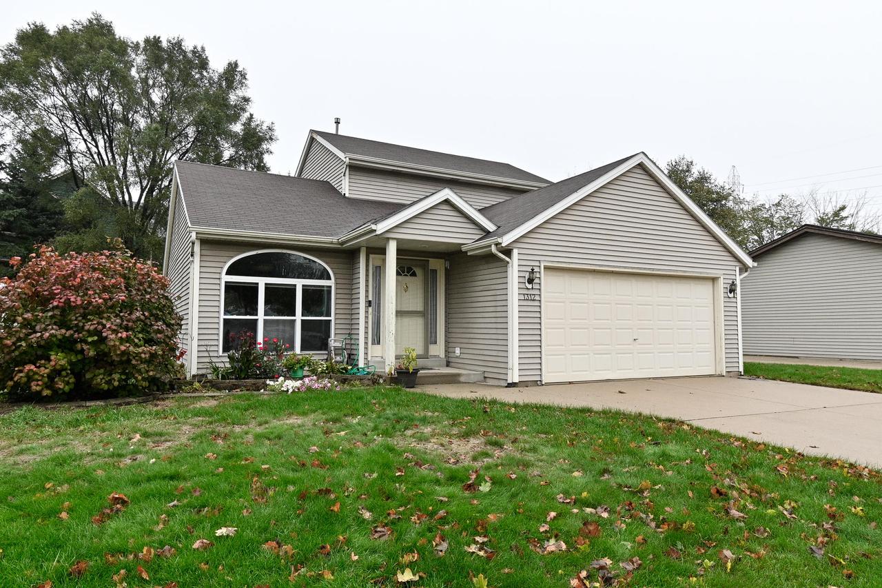1312 Danny St, Waukesha, WI 53186