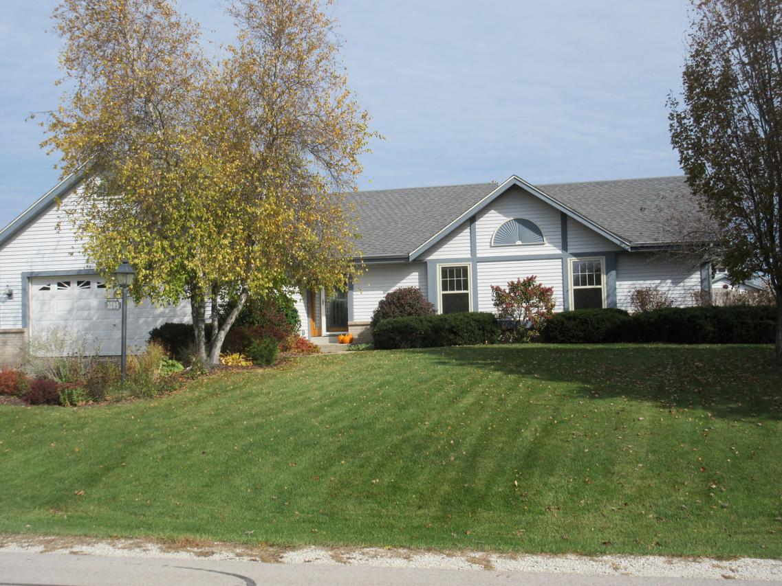 3205 Trudeau Trace, Caledonia, WI 53108