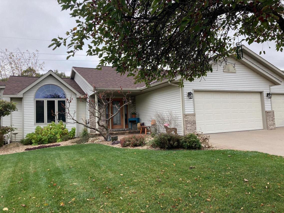 610 Freedom St., Holmen, WI 54636