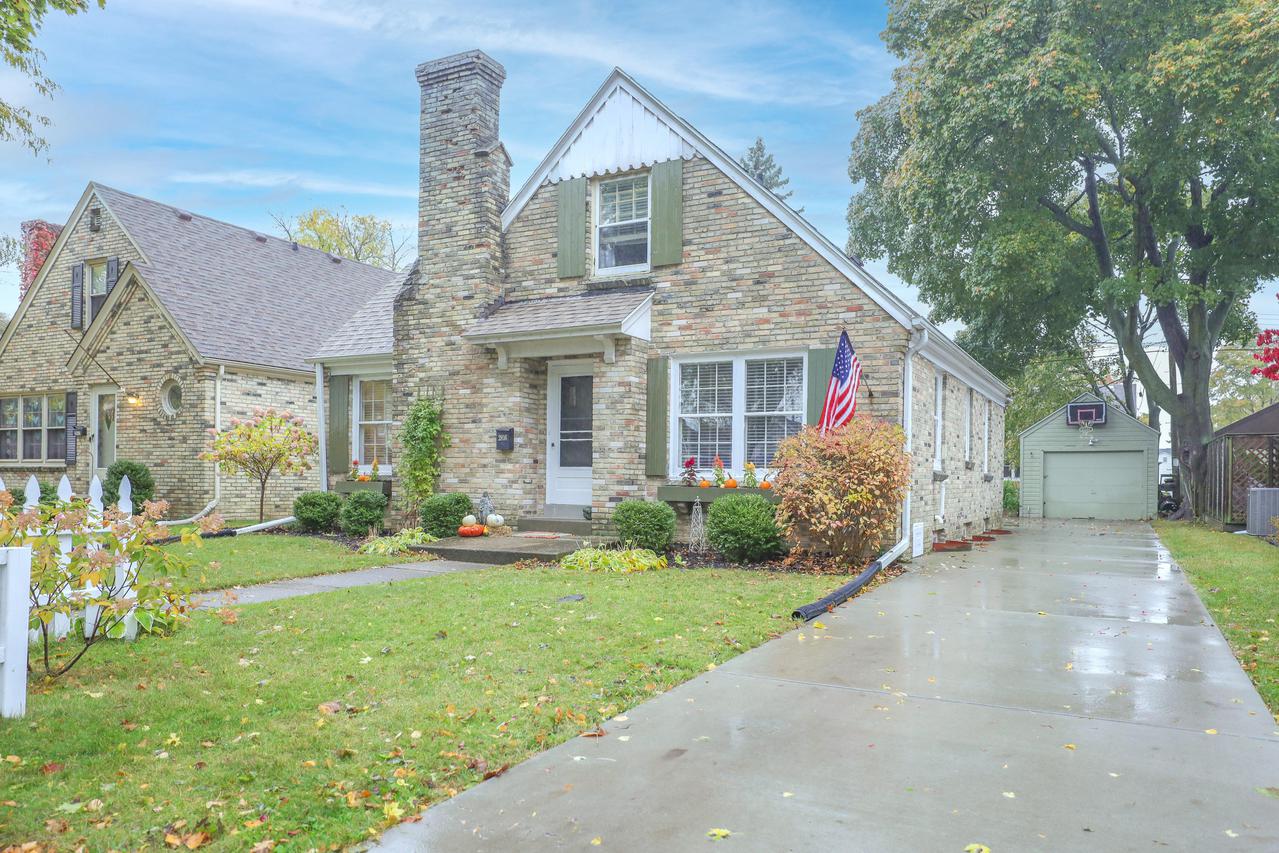 2816 N Wisconsin St., Racine, WI 53402