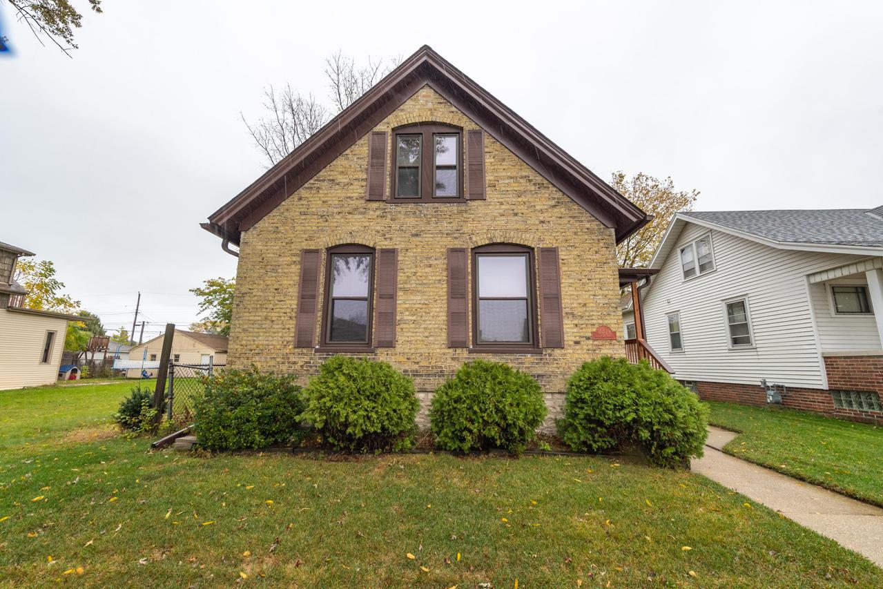 2209 Superior St., Racine, WI 53402