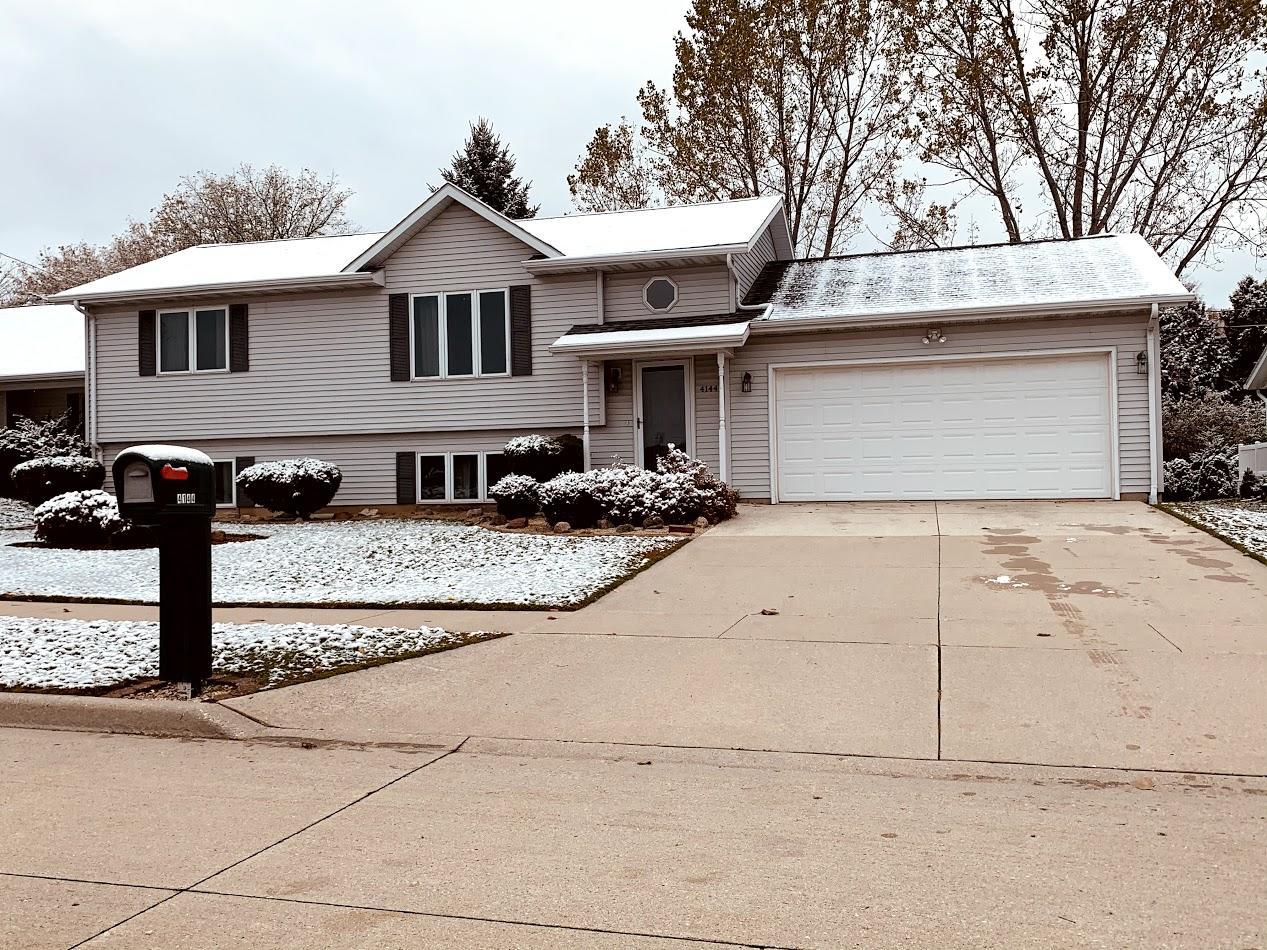 4144 Ray St., Manitowoc, WI 54220