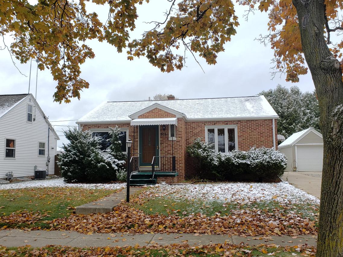 511 S 30th St., Manitowoc, WI 54220
