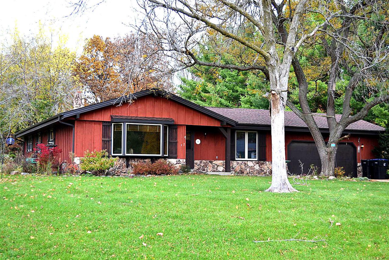 W263S7585 Mt Everest Rd., Vernon, WI 53189