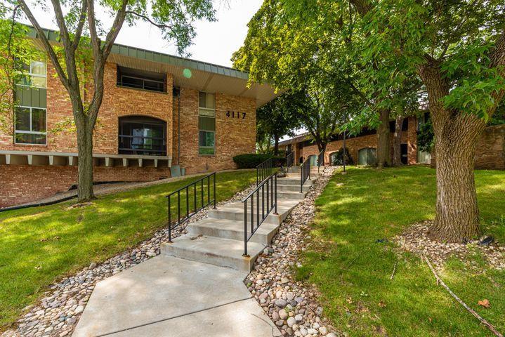 4117 W Rivers Edge Ct. #12, Milwaukee, WI 53209